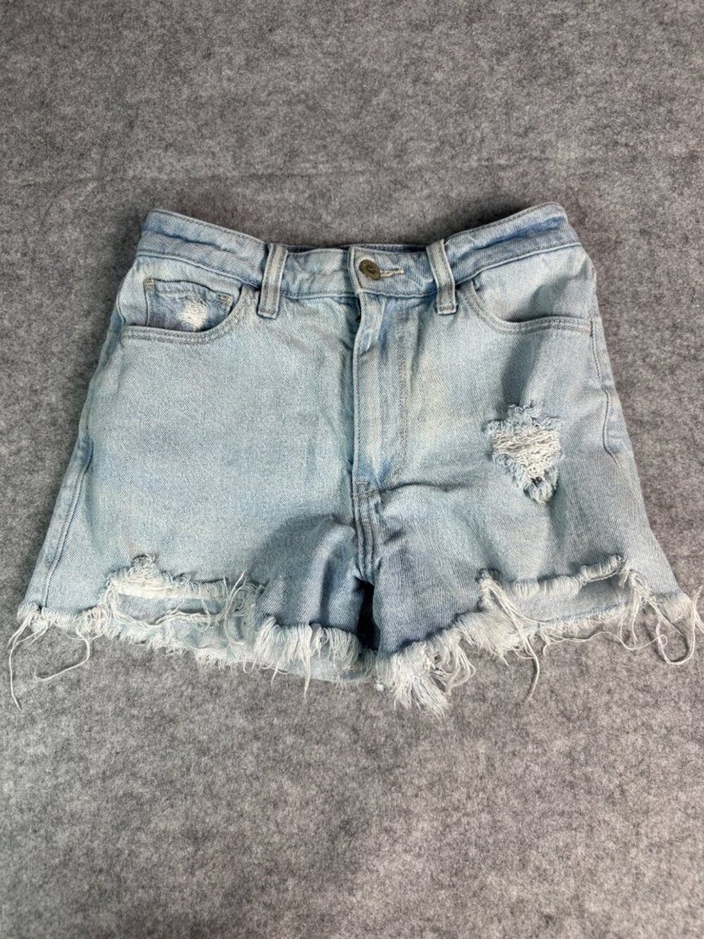 Hollister Ultra High Rise Mom Jean Shorts 00 W24 Light Wash Distressed